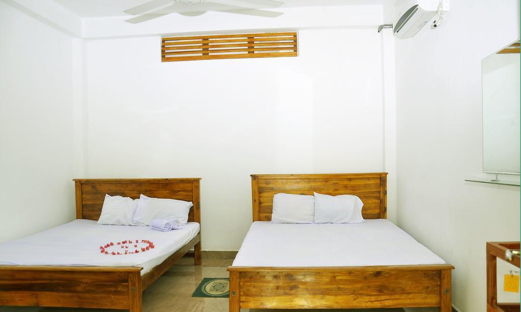 Hotel Flamingo Anuradhapura Dış mekan fotoğraf