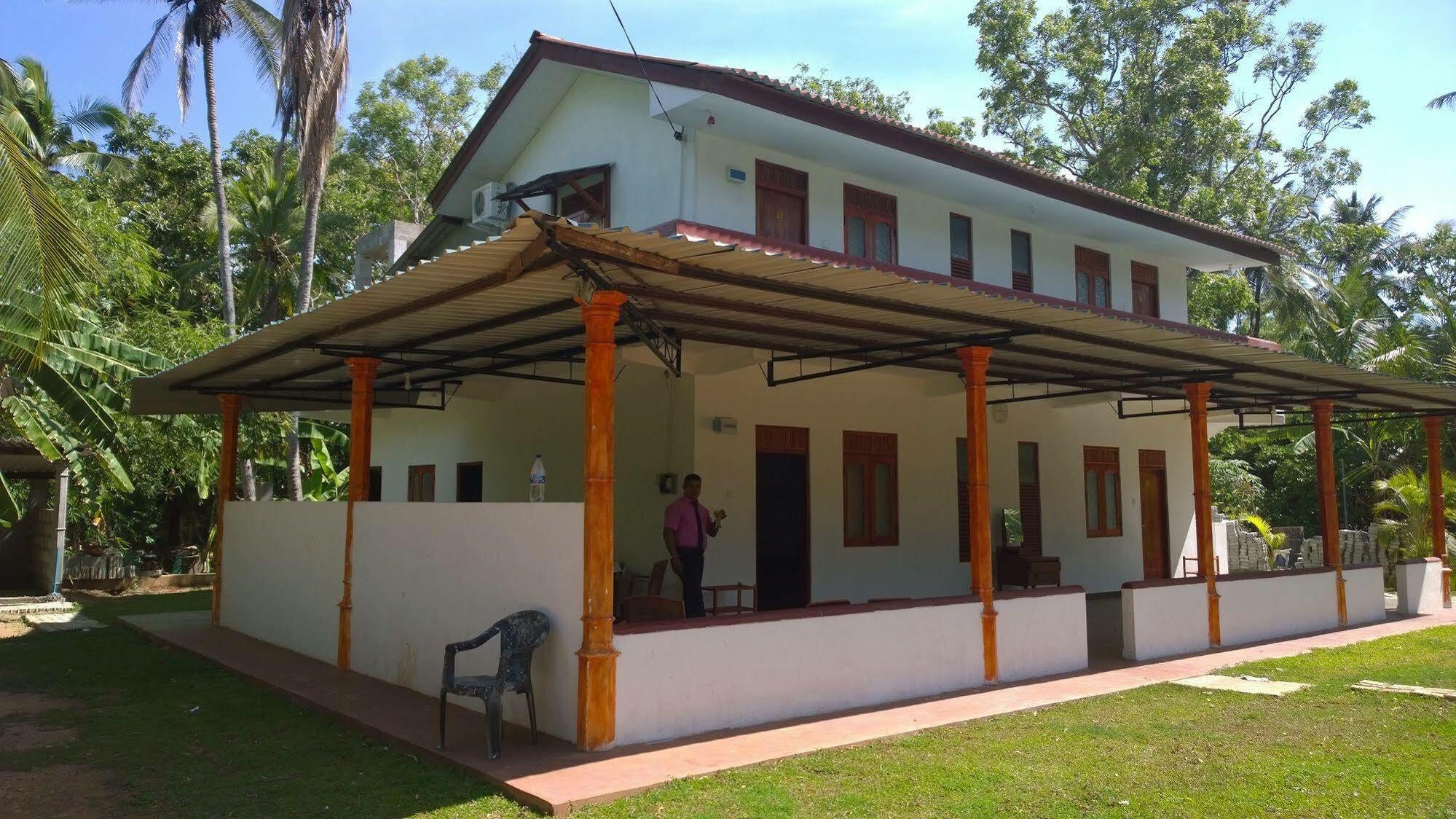 Hotel Flamingo Anuradhapura Dış mekan fotoğraf
